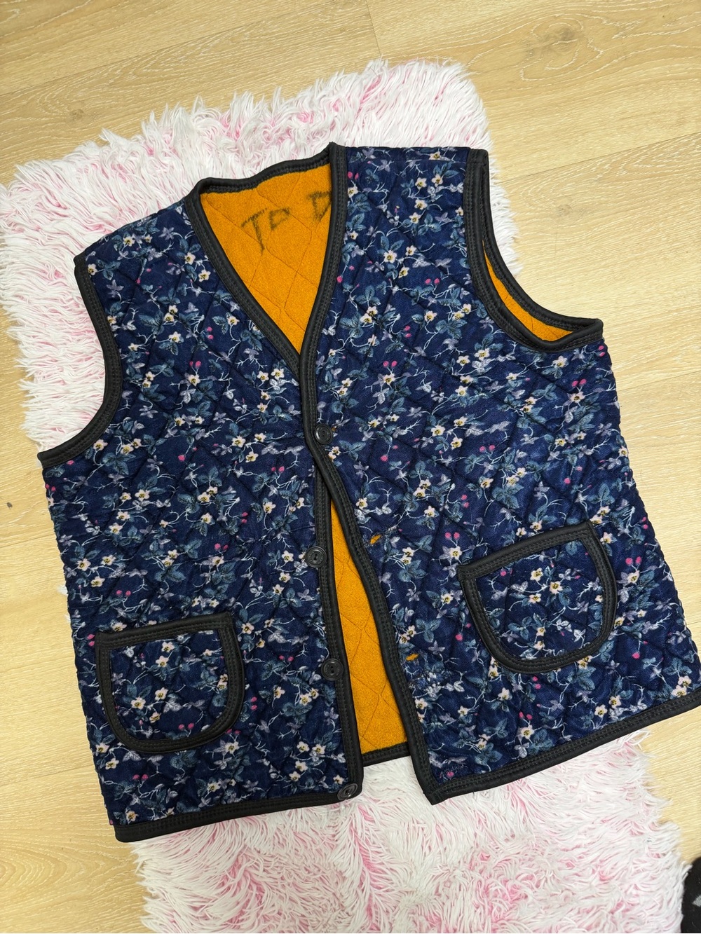 Vintage Cottagecore Navy Pink Floral Quilted Fall Vest Medium